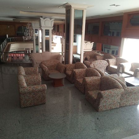 Hotel Grandpoint à Phitsanulok Extérieur photo