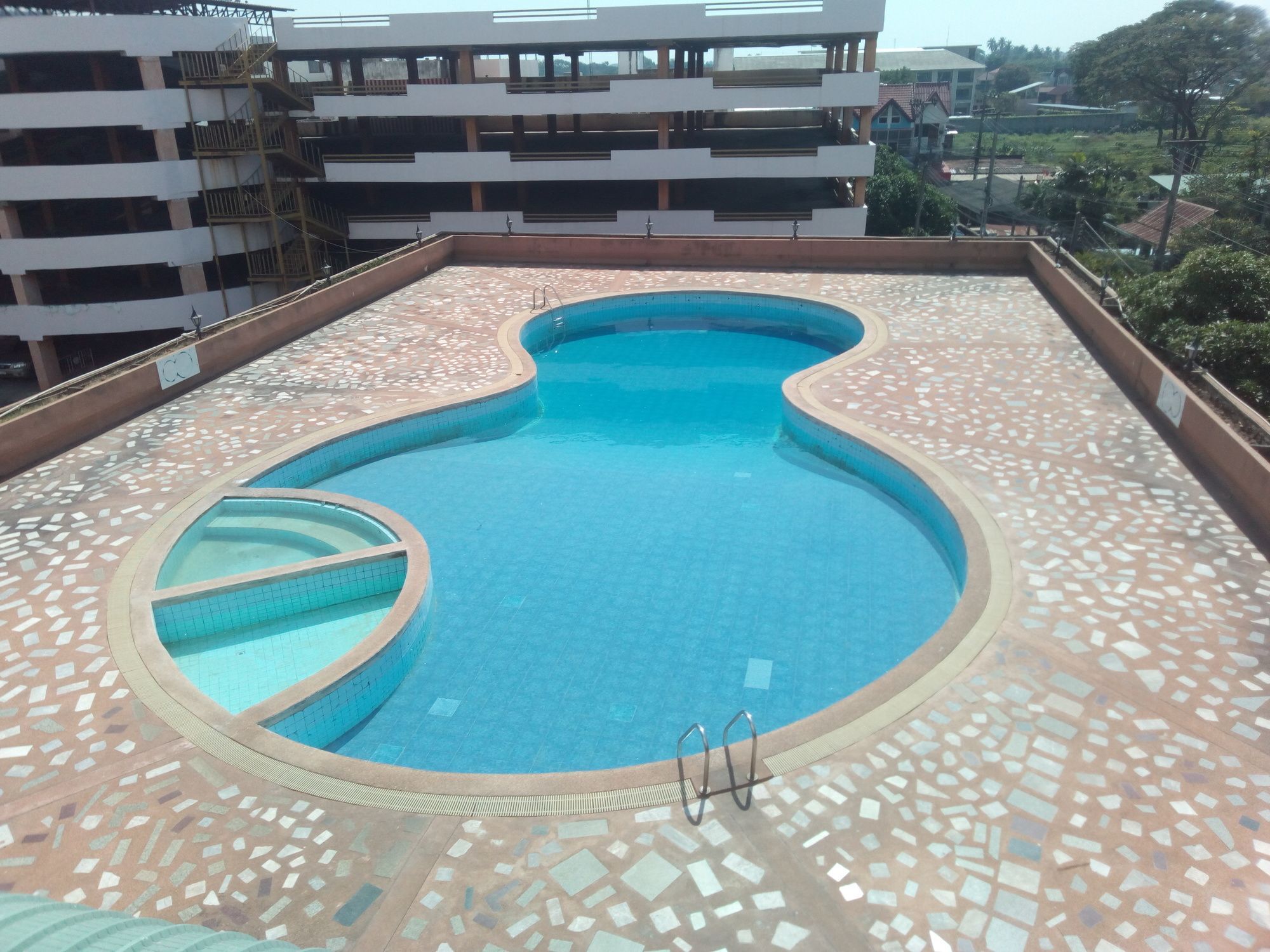 Hotel Grandpoint à Phitsanulok Extérieur photo